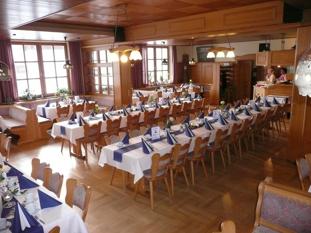 Hotel-Gasthof Zum Oberen Wirt 레겐 외부 사진
