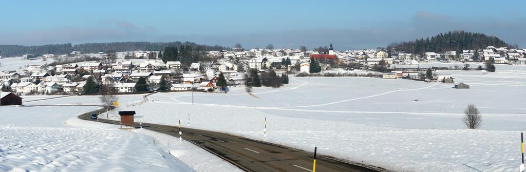 Hotel-Gasthof Zum Oberen Wirt 레겐 외부 사진