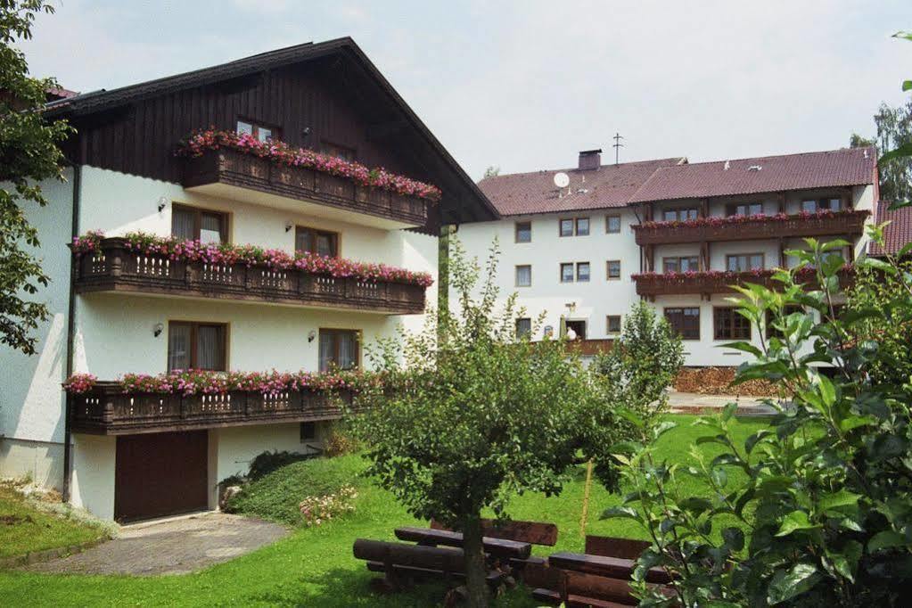 Hotel-Gasthof Zum Oberen Wirt 레겐 외부 사진